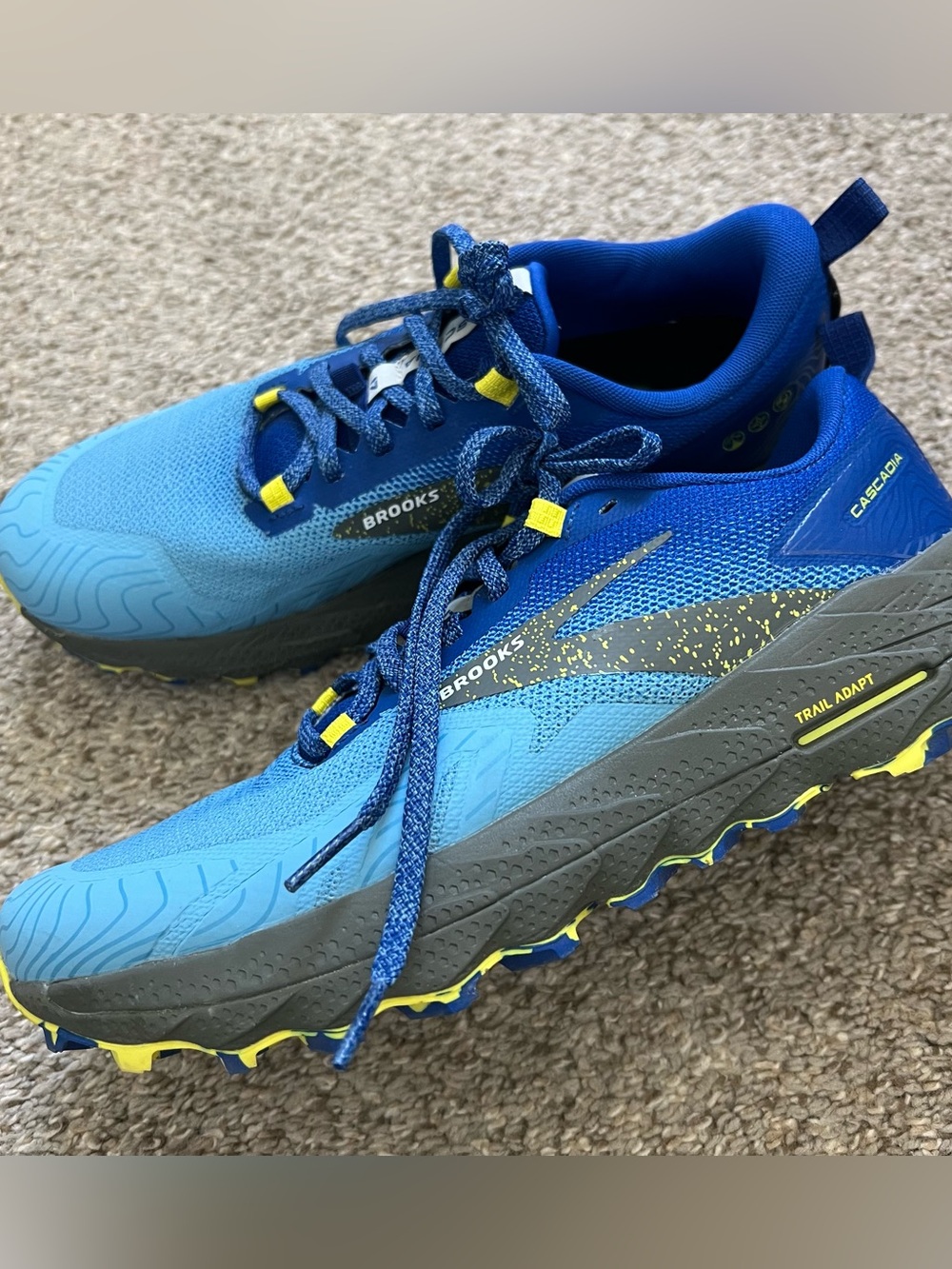 Brooks Men’s Cascadia 17 Trail Running Shoes in Blue Gray Size 8